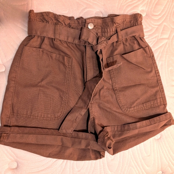 Ardene paper bag Highrise shorts - Picture 1 of 3